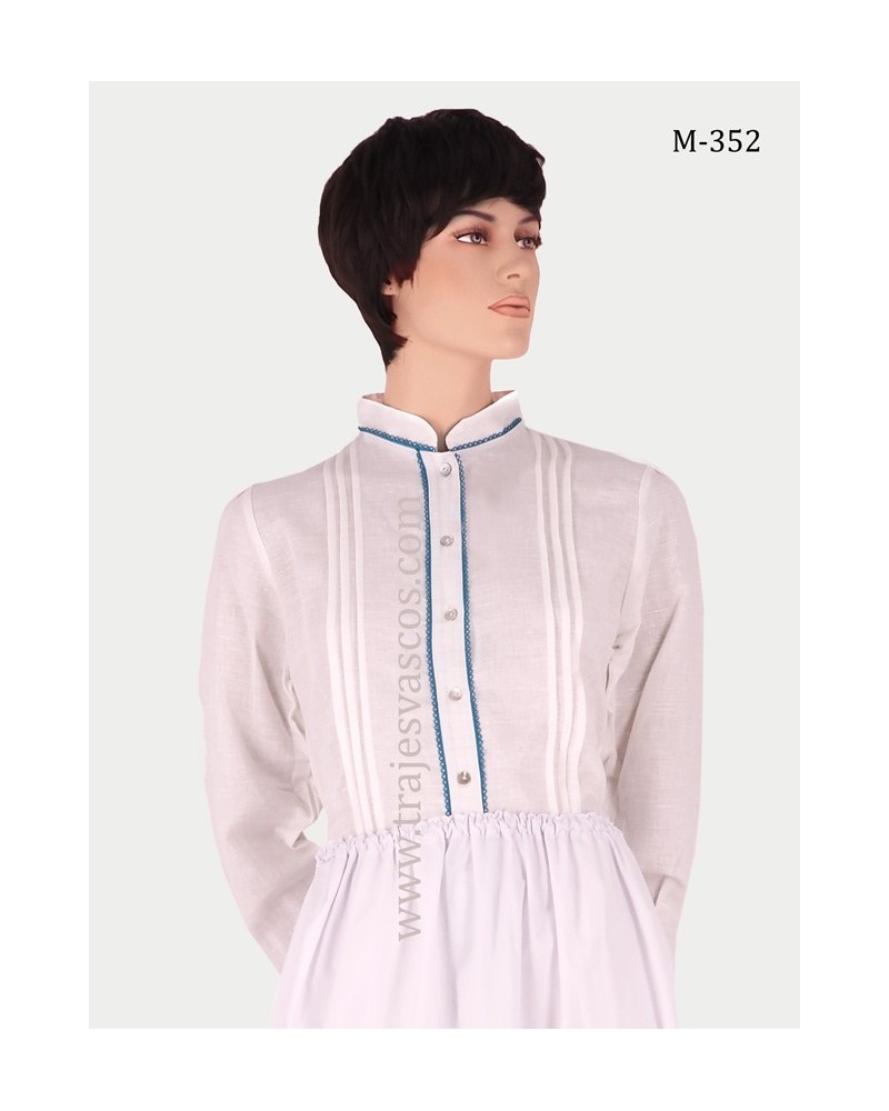 Euskal blusa zuria, kolore ezberdinez brodatua M352 - 2