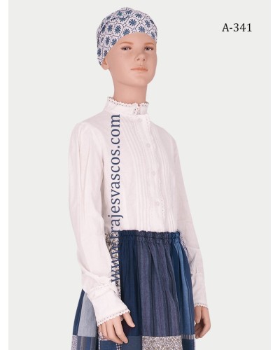 Blusa blanca con lorzas y puntillas para niña A341 - 3