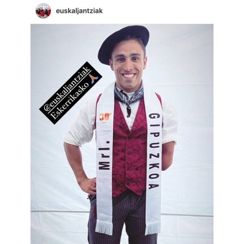 Traje aldeano vasco H19 - 1