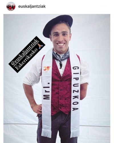Traje aldeano vasco H19 - 1