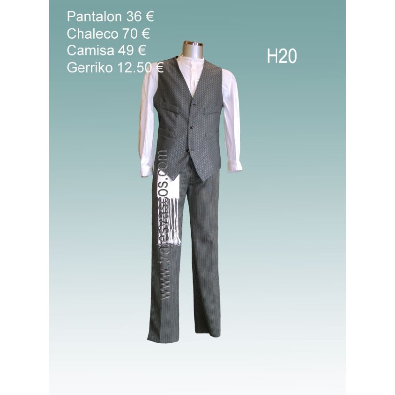 Traje vasco H20 - 1