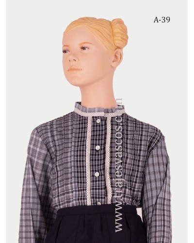 Conjunto tradicional vasco niña A39 - 7