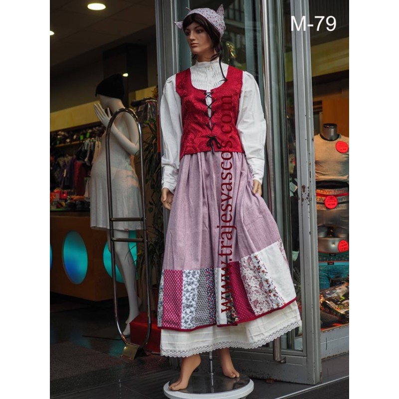 Traje vasco con tokilla granate M-79 - 1