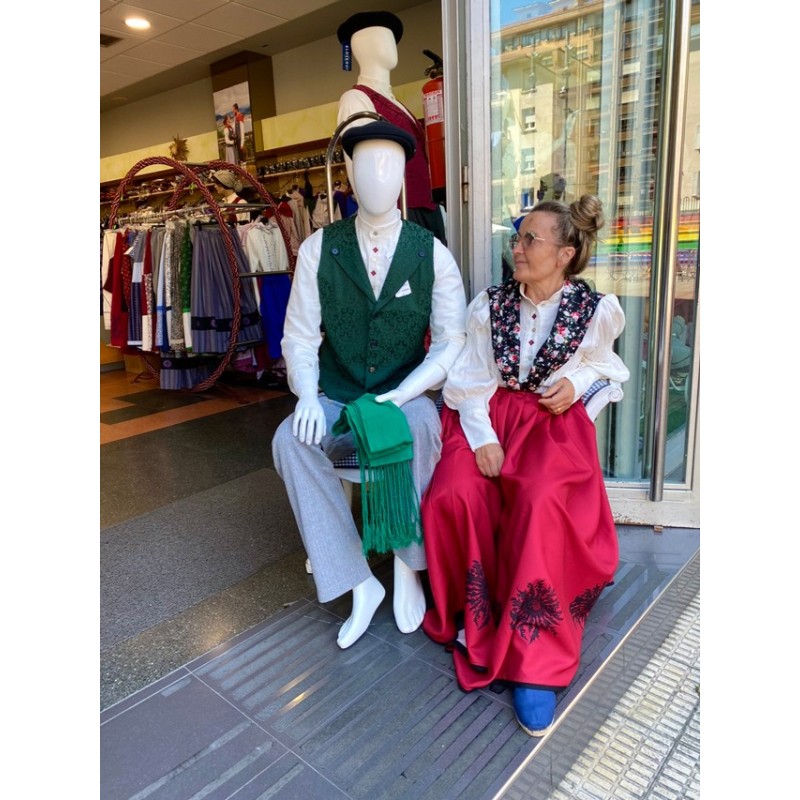 Euskal jantzia eguzkilore M82 - 3