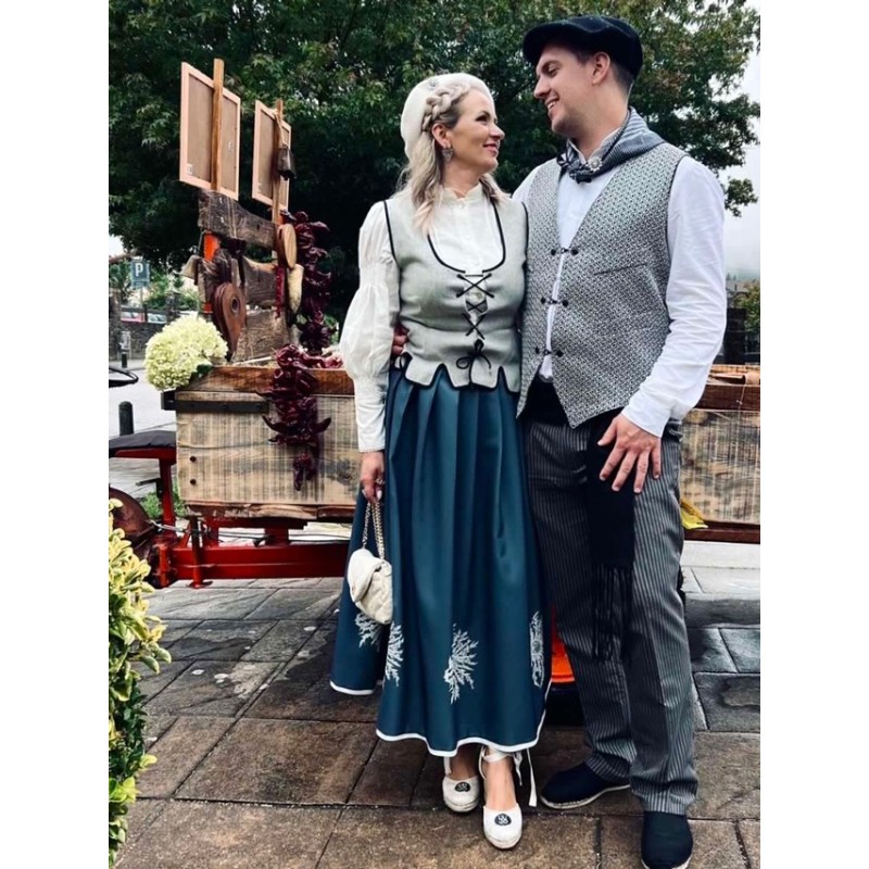 Bikote euskal ezkontza M83 - 1