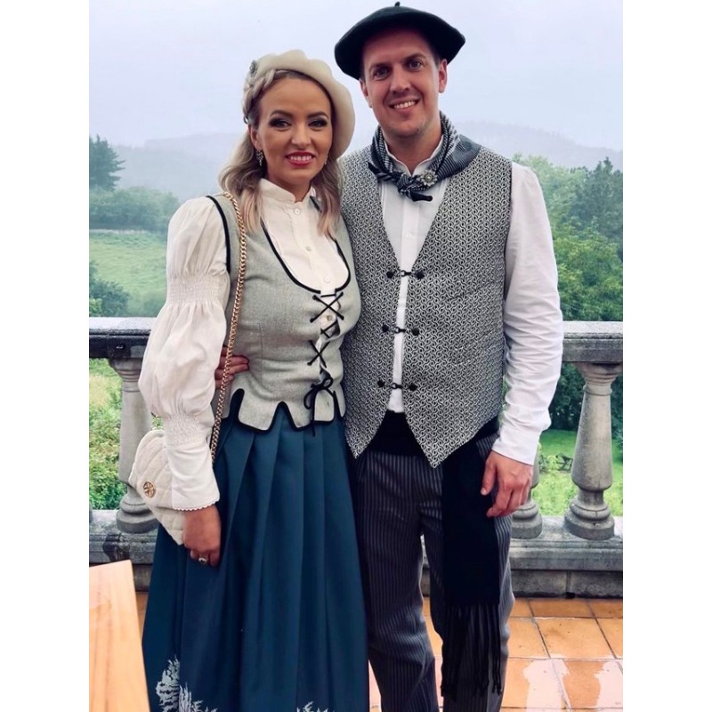 Bikote euskal ezkontza M83 - 5