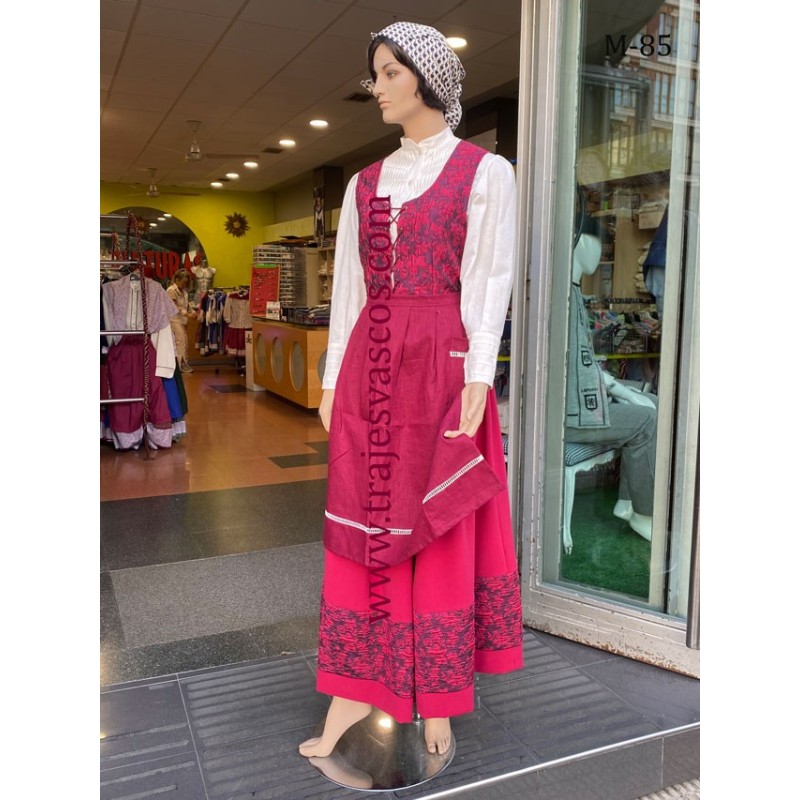 Conjunto vasco de mujer flores granate M85 - 5