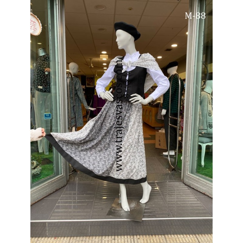 Traje de flores vasco clásico diseño actual M88 - 1