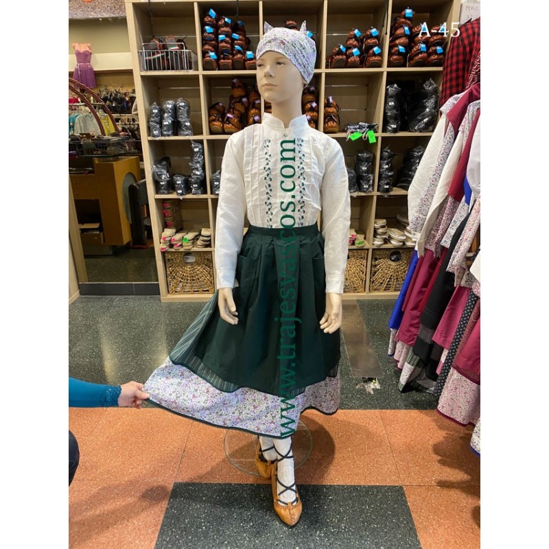 Euskal jantzia berdea neskentzat A45