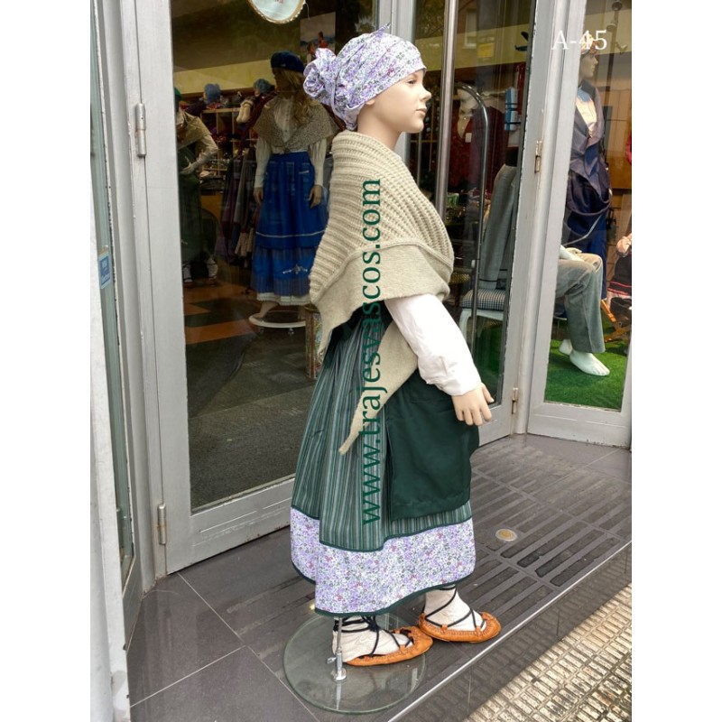 Euskal jantzia berdea neskentzat A45