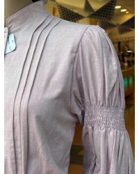 Blusa granate de lino con lorzas y frunce en manga  Indumentaria vasca mujer M365