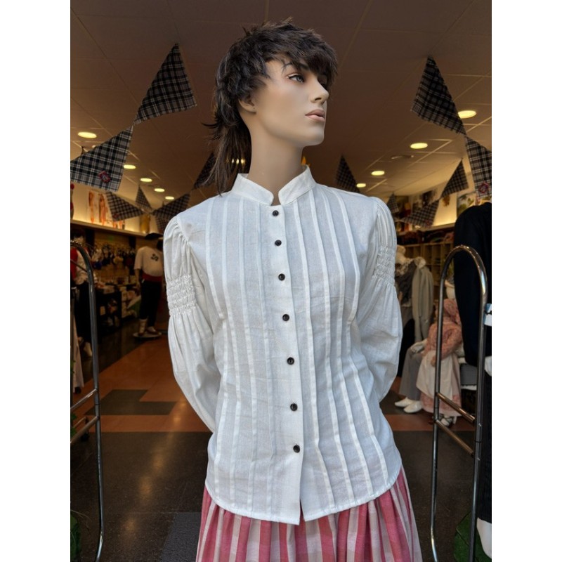 Euskal blusa lorzekin eta botoi beltzekin arropa tradizionala M371