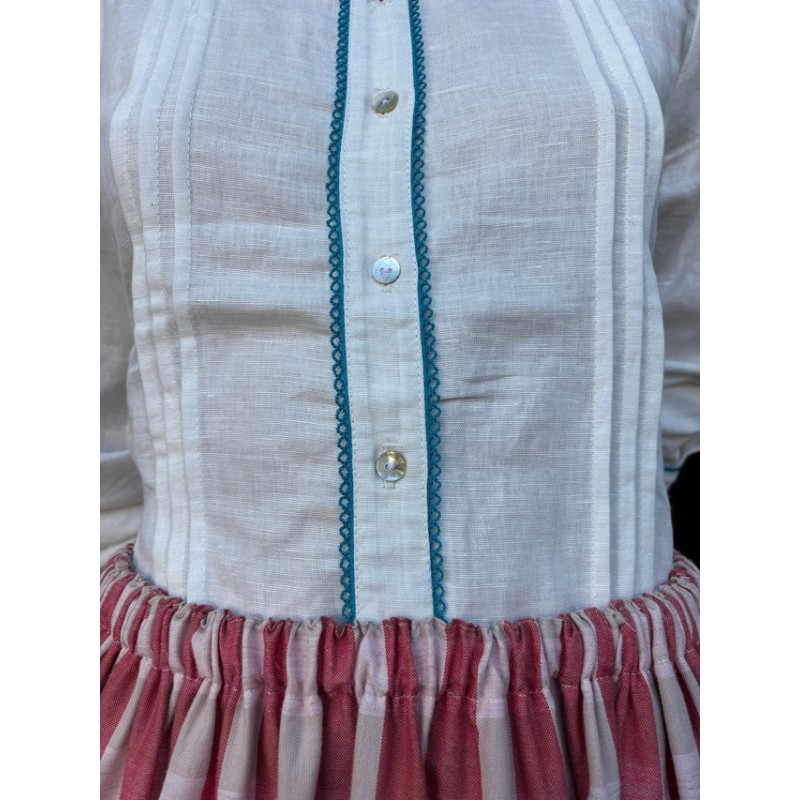 Blusa blanca con ribete azul blusa típica vasca M374