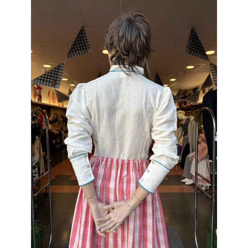 Blusa blanca con ribete azul blusa típica vasca M374