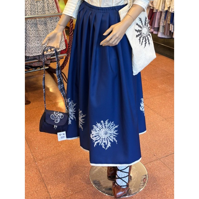 Falda vasca azul con eguzkilore estampado M255