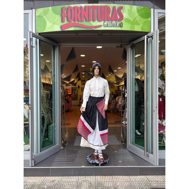 Falda vasca negra con franjas grises y rojas M258