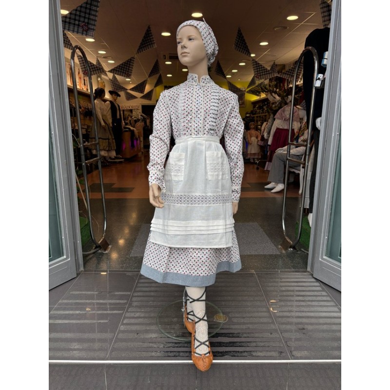 Euskal jantzia kolore granatean A48