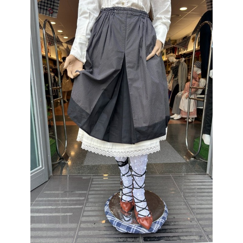 Emakumeentzako izurrite gona M260