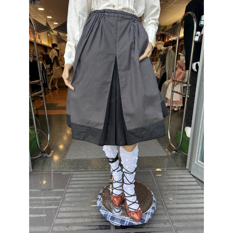 Emakumeentzako izurrite gona M260