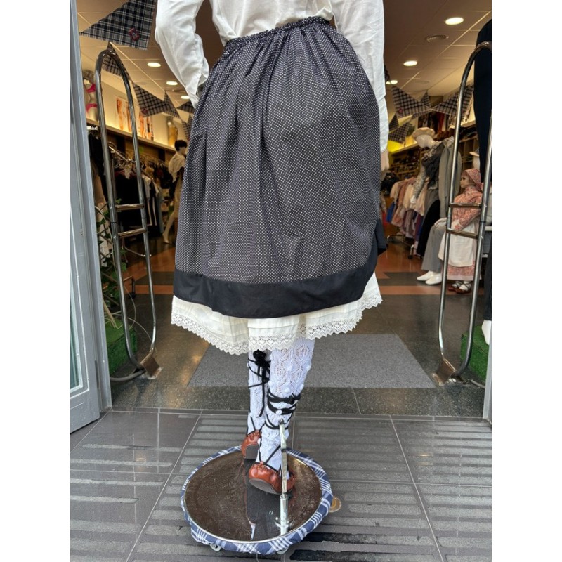 Emakumeentzako izurrite gona M260