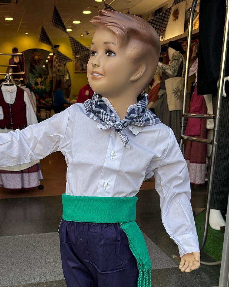 Pack traje vasco infantil completo básico pañuelo, camisa, faja y pantalón O40