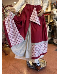 Falda vasca granate con eguzkilores y pañuelo a juego