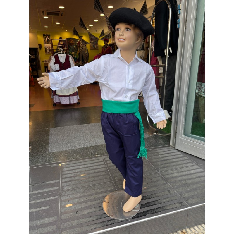 Olentzero jantzi ekonomikoa, txapela, alkandora, gerrikoa eta mahoizko galtzak