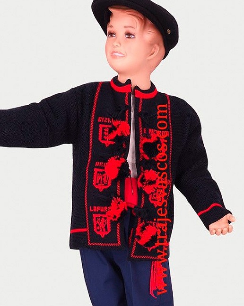 Traje vasco niño completo con mendigozal – txapela, pañuelo, gerriko y mahón - Traje de Baserritarra de Niño