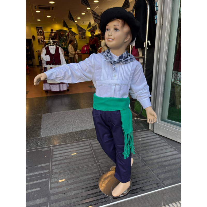 Haur euskal jantzia lorzazko alkandorarekin – txapela, zapia, gerrikoa eta mahoia