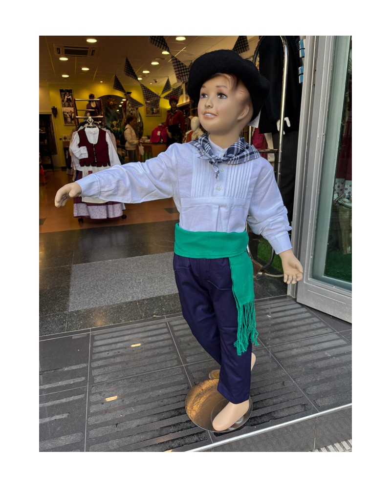 Haur euskal jantzia lorzazko alkandorarekin – txapela, zapia, gerrikoa eta mahoia