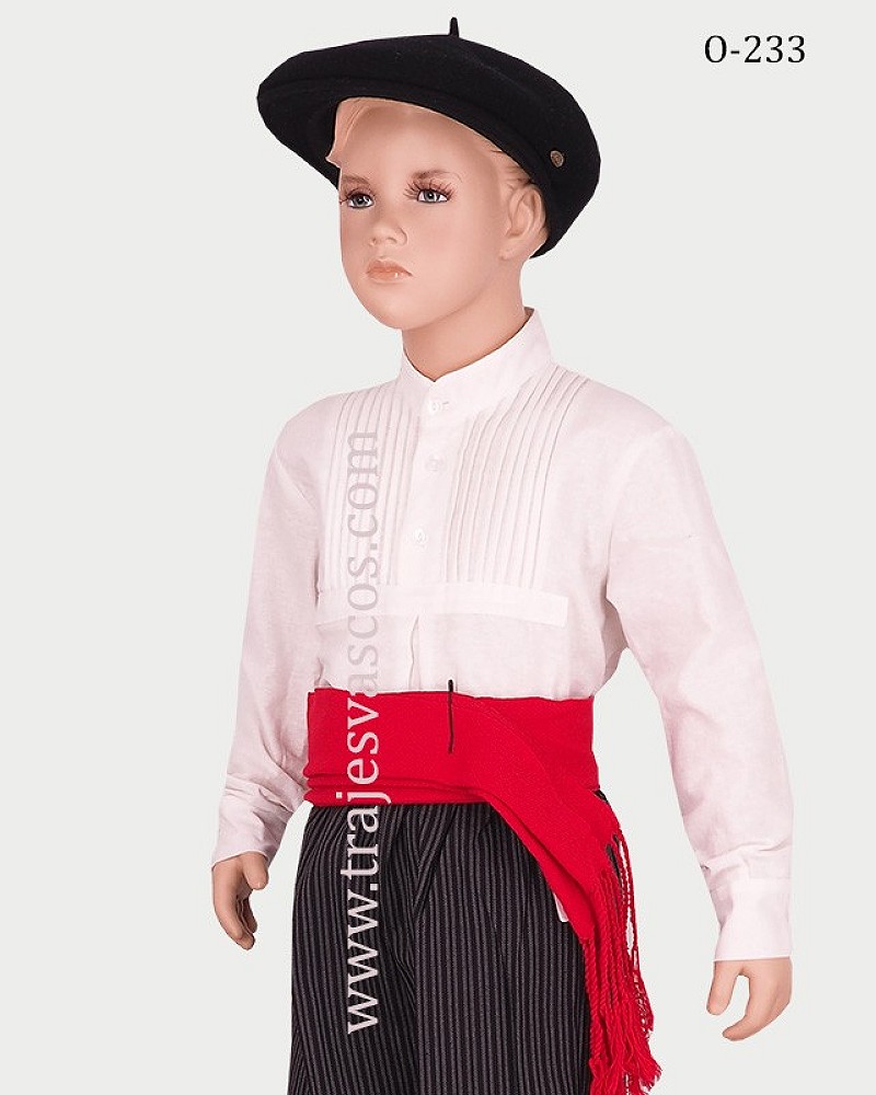 Traje vasco niño con camisa de lorzas – txapela, pañuelo, gerriko y mahón