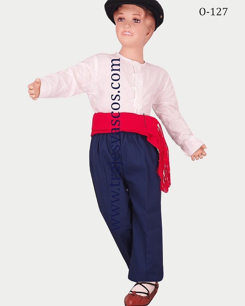 Traje vasco niño con camisa de lorzas – txapela, pañuelo, gerriko y mahón