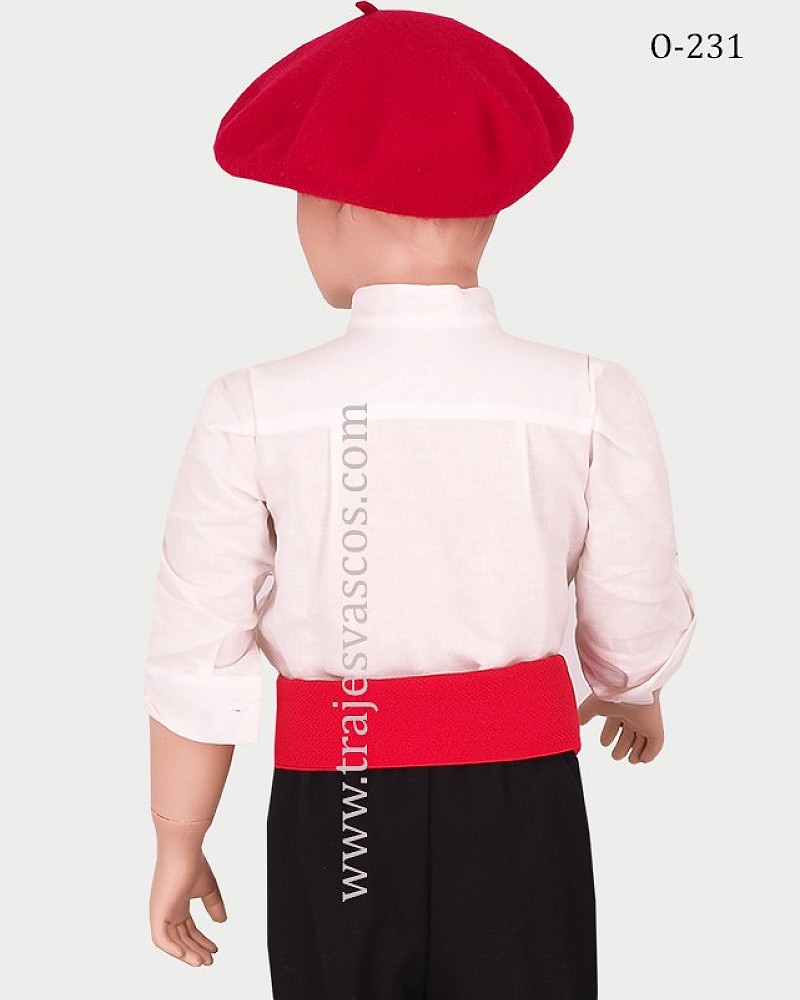 Traje vasco niño con camisa bordada lauburus – gerriko rojo y pantalón de rayas