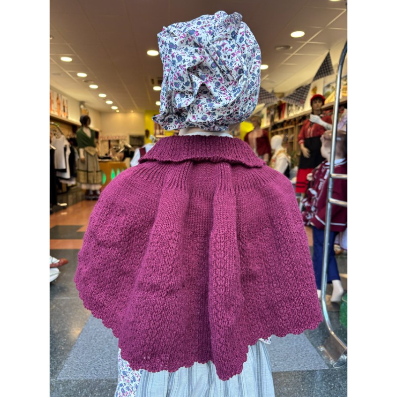 Neskatoen tokila tradizionala granate ilun tonuan