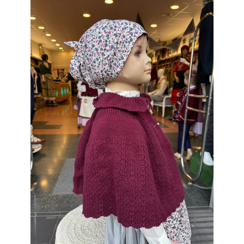 Neskatoen tokila tradizionala granate ilun tonuan