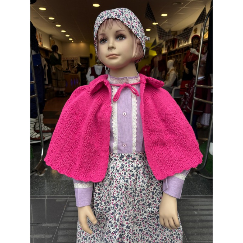 Neskatoen tokila tradizionala fuksia kolorean