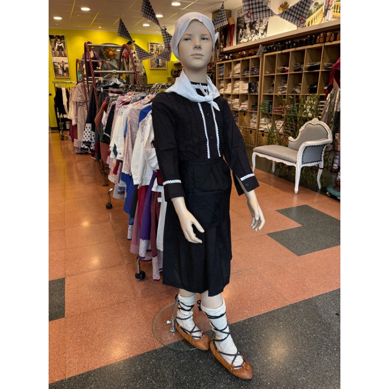 Conjunto Vasco de Niña Mota con Blusa Falda Pañuelo y Delantal