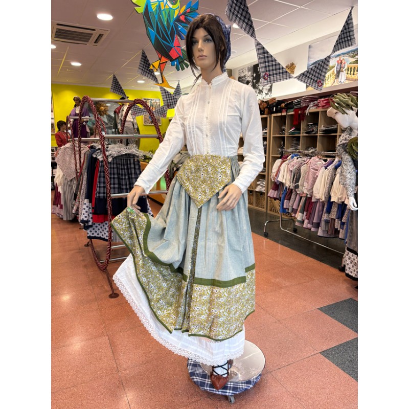 Falda Verde de Traje Vasco para Mujer con Pañuelo a Juego