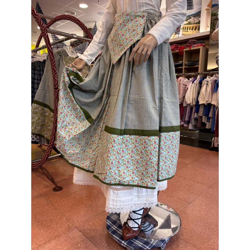 Falda Verde con Pañuelo a Juego para Traje Vasco de Mujer Modelo Floral