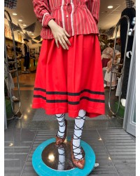 Falda Tradicional Vasca Roja Poxpolina con Dos Ribetes Negros