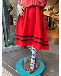 Falda Tradicional Vasca Roja Poxpolina con Dos Ribetes Negros