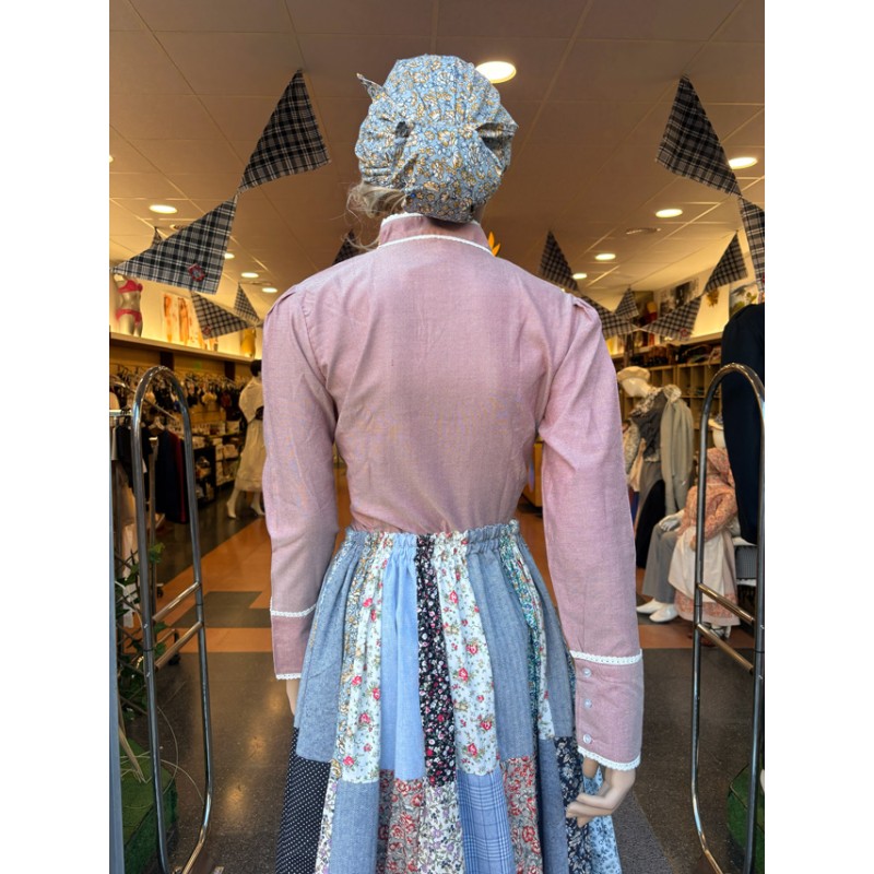 Blusa Tradicional Vasca de Mujer en Granate con Detalles Blancos