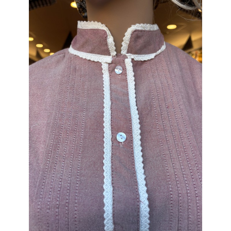 Blusa Tradicional Vasca de Mujer en Granate con Detalles Blancos