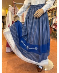 Euskal gona urdina, lauburu eta eguzkilore brodatuarekin