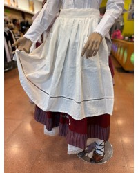 Euskal mantala, lihozko kolore gordinarena, entredoekin eta poltsikoekin