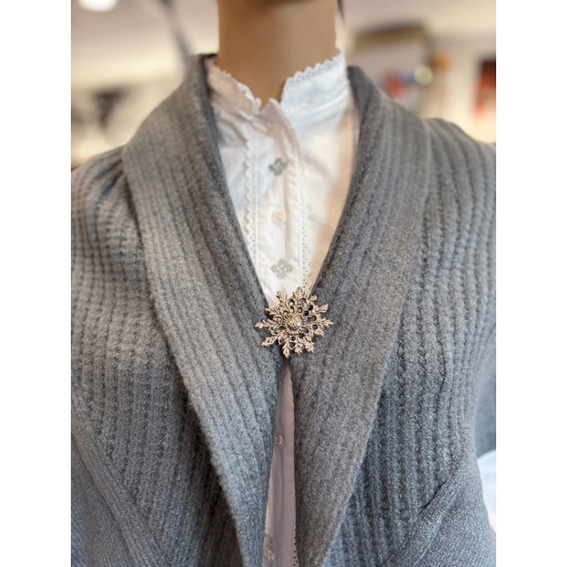 Euskal tokila grisa kolorean