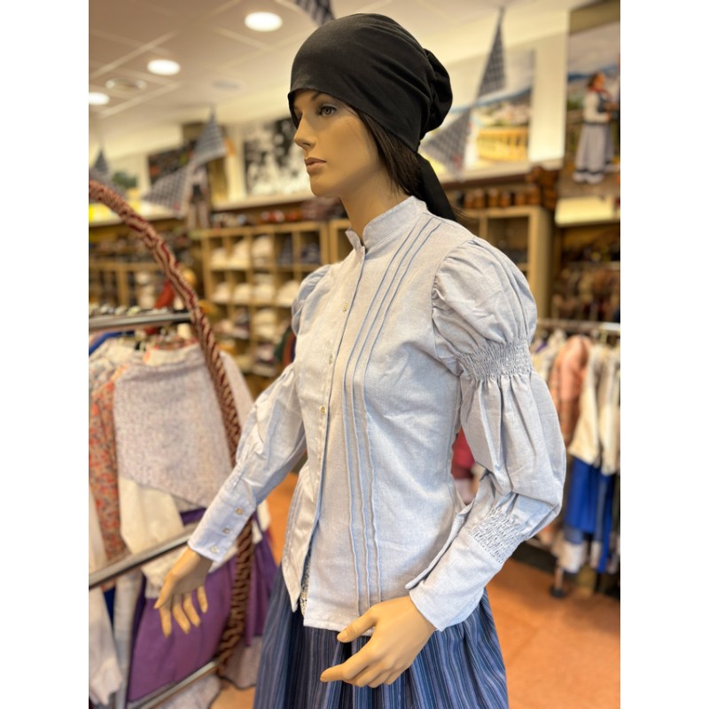 Blusa vasca azul con mangas abullonadas y lorzas