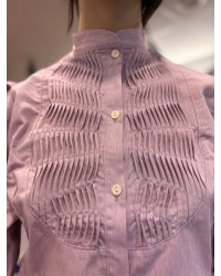 Blusa vasca rosa con lorzas tradicionales