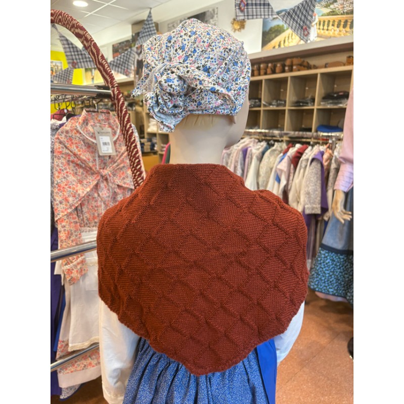 Toquilla granate de niña para traje vasco tradicional