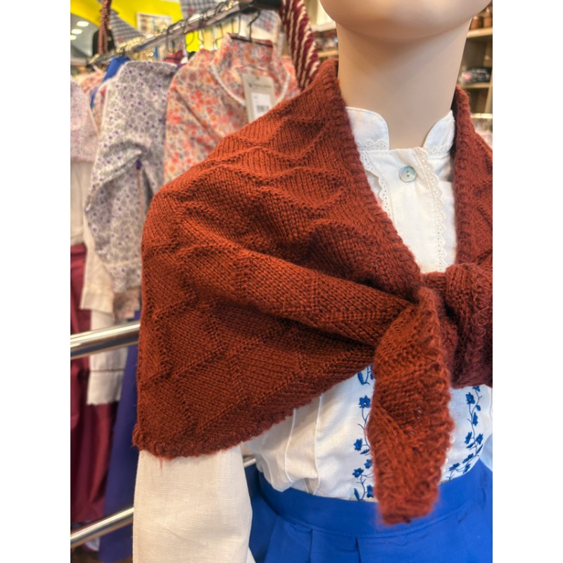 Toquilla granate de niña para traje vasco tradicional